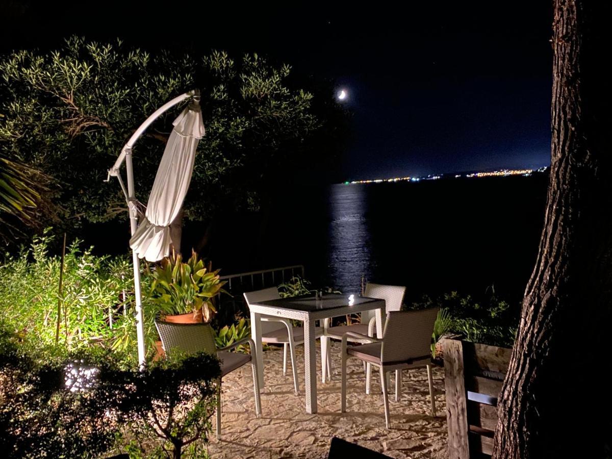 B&B Viadelmare Patu Exterior photo