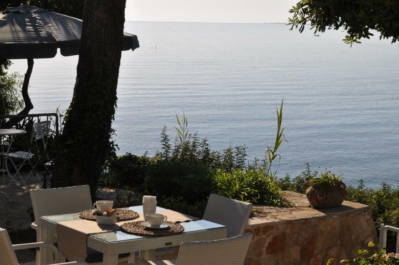 B&B Viadelmare Patu Exterior photo