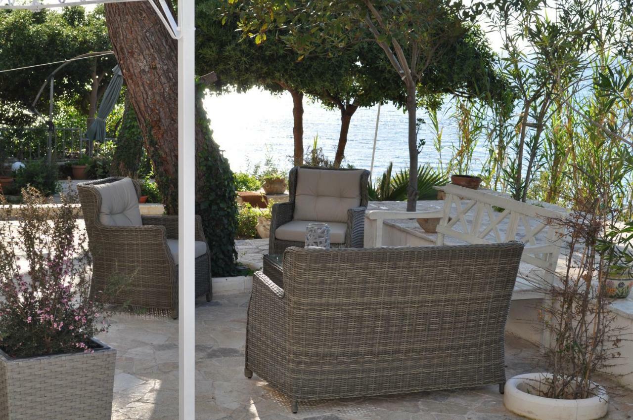 B&B Viadelmare Patu Exterior photo