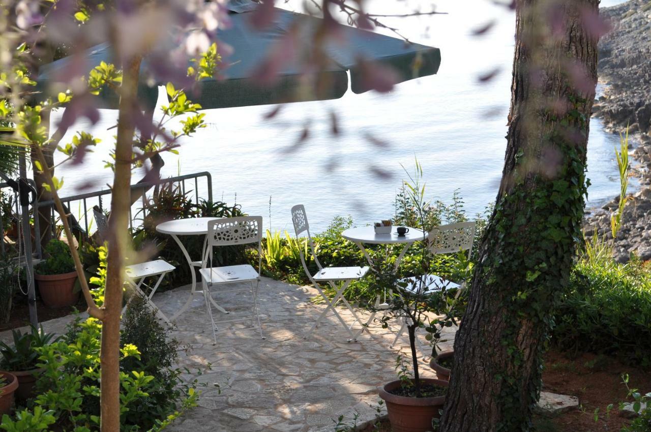 B&B Viadelmare Patu Exterior photo